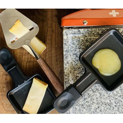 万博グルメ スイス館 納入 ラクレット