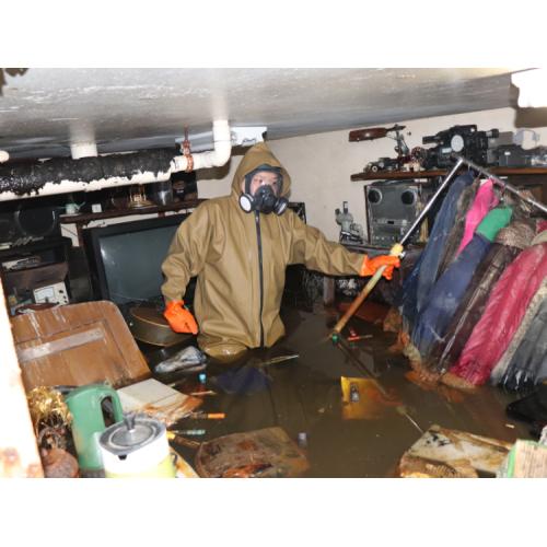 床下浸水の消毒・乾燥復旧