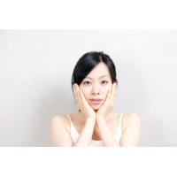 「昔からあるのにまだ知らないなんて! 超簡単! 美肌のツボ!」☆不思議な馬油