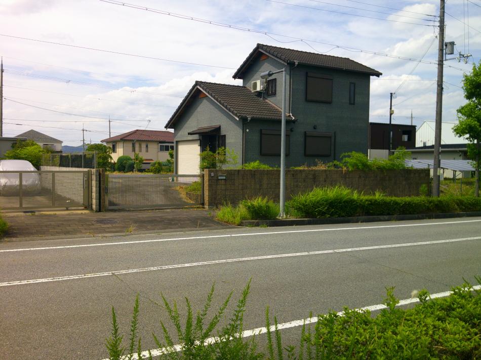 兵庫県加東市南山3丁目　売土地　2,100万円　建築条件無し　3区画一括売却