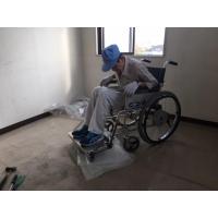 市販の車椅子に着脱可能な段差乗越え用の支援装置開発！