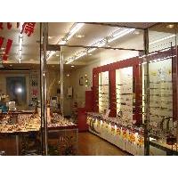 東大阪のハンドメイドのメガネ専門店　グラステーラー