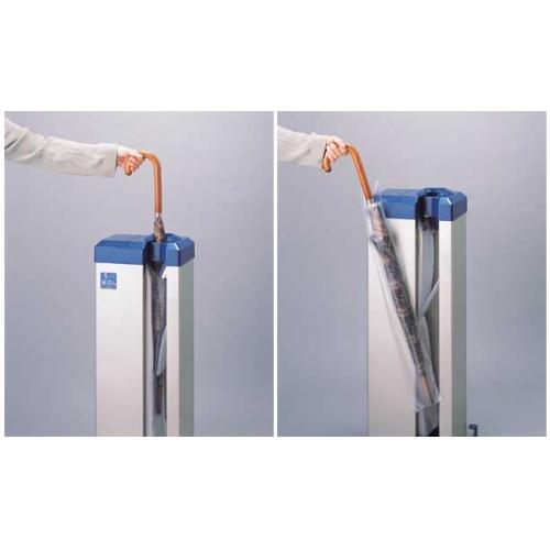 【雨の日対策】「傘ぽん」は手や荷物を濡らすことなく濡れた傘を袋に収納できます！