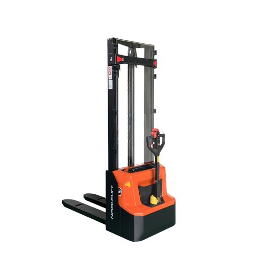 電動フォークリフト